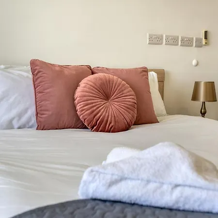 Penthouse Studio, With With Private Balcony & Wifi By 360 Estates * St. Julian's