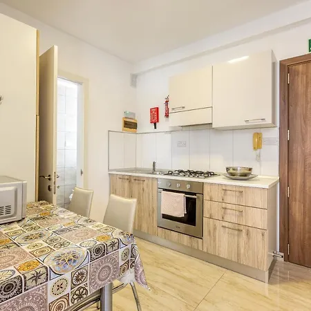 Penthouse Studio, With With Private Balcony & Wifi By 360 Estates * San Ġiljan